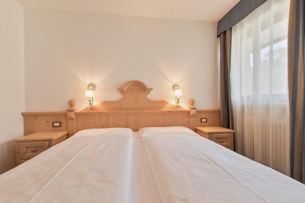 Garni La Dorada Apart otel Colfosco Dış mekan fotoğraf