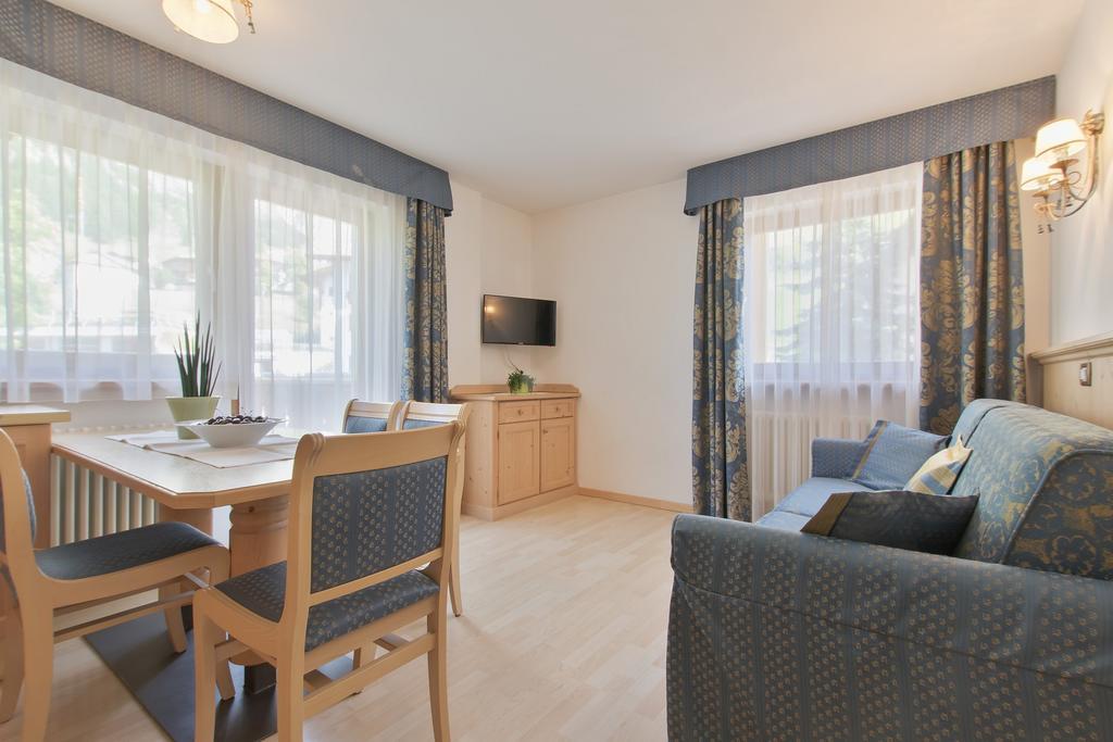 Garni La Dorada Apart otel Colfosco Dış mekan fotoğraf