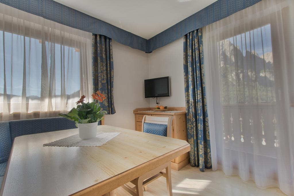 Garni La Dorada Apart otel Colfosco Dış mekan fotoğraf